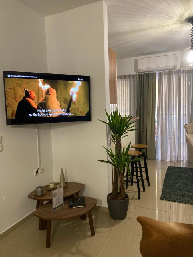Little John Luxury Apartment พีเรียส ภายนอก รูปภาพ
